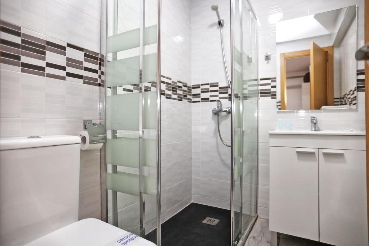 Holidays2Malaga Goya - Zona Huelin & 500 Mts De La Playa Exterior photo