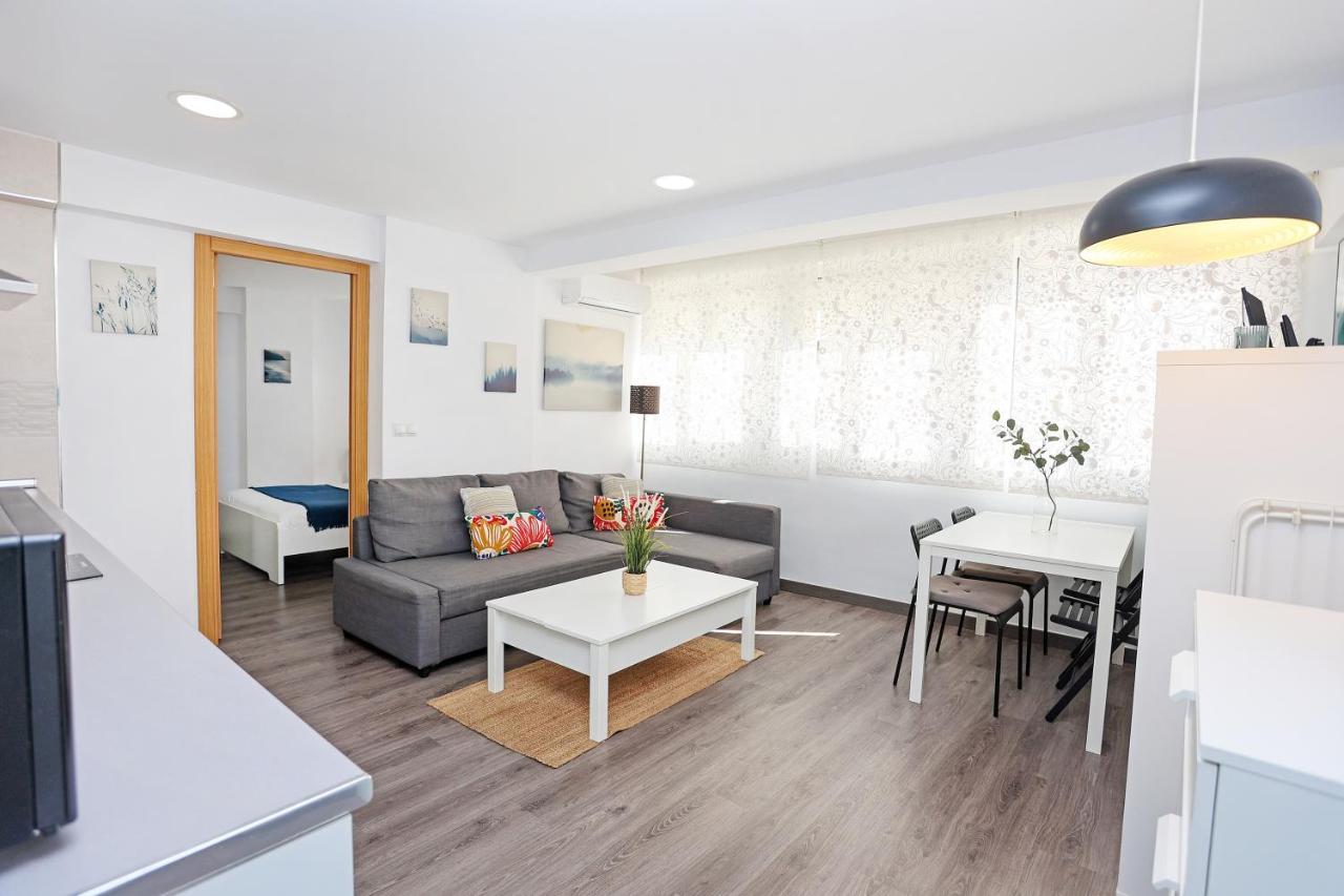 Holidays2Malaga Goya - Zona Huelin & 500 Mts De La Playa Exterior photo